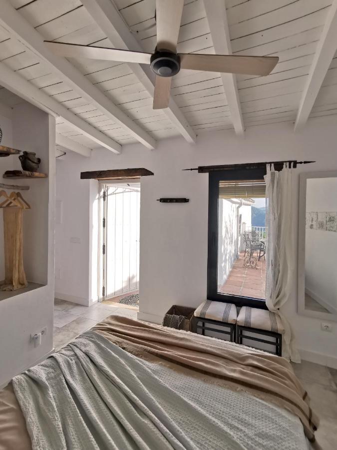Naturaleza Y Arte En La Casa Del Molino Хеналхуасил Екстериор снимка
